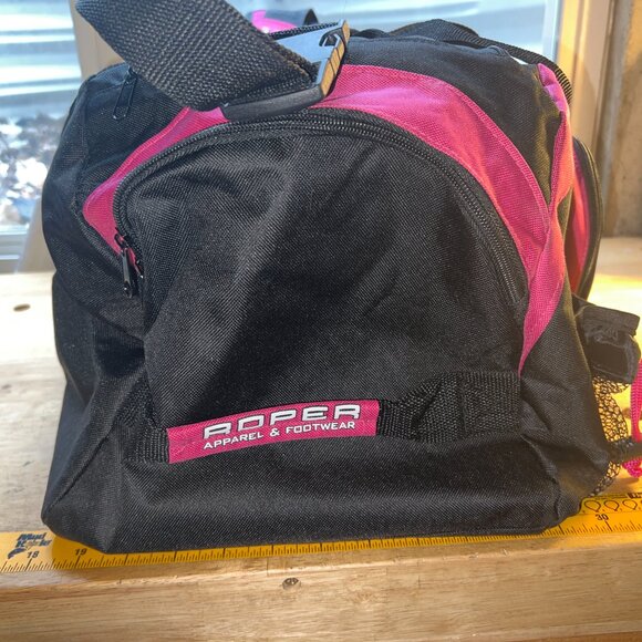 Roper Apparel and Footwear Duffel Bag Pink and Black Travel Gym Bag 24"×14"×10" - Picture 5 of 10